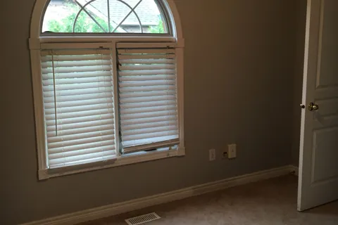 189 Livingston Avenue, ON L3M 5M3