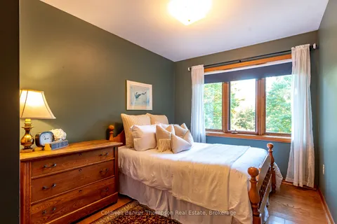 256 South Mary Lake Road, ON P0B 1L0