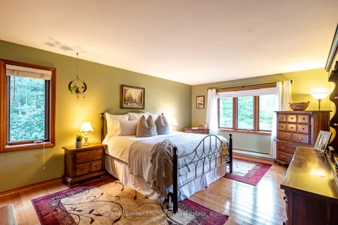 256 South Mary Lake Road, ON P0B 1L0