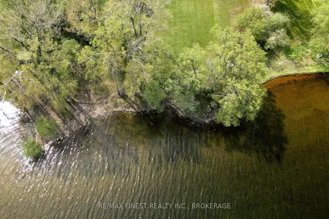 9910 Front Road, ON K0H 2S0