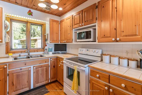 6469 Kennisis Lake Road, ON K0M 1S0