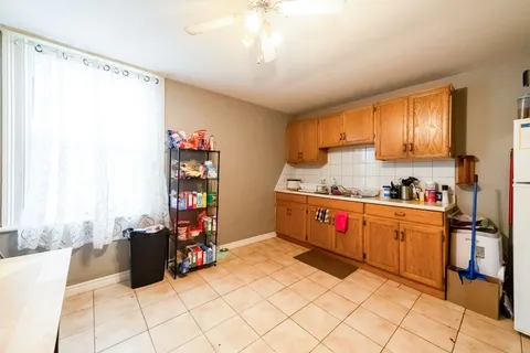 84 sheridan Street, ON N3T 2R4