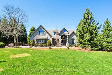 203 East River Road, ON N0E 1N0