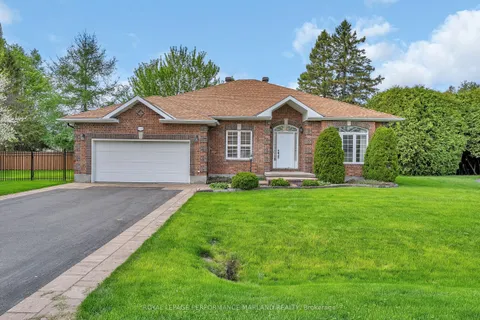 243 Marilyn Avenue, ON K1V 7E4