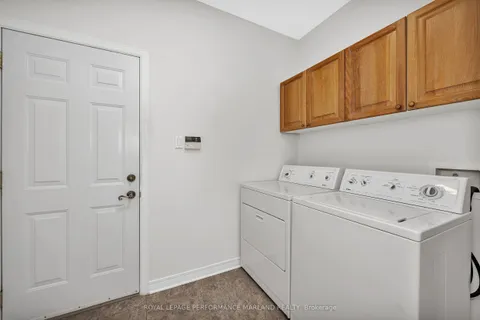 243 Marilyn Avenue, ON K1V 7E4