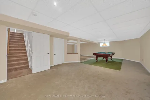 243 Marilyn Avenue, ON K1V 7E4