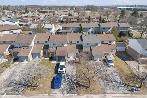 18 JULIE Drive, ON L2V 4L5