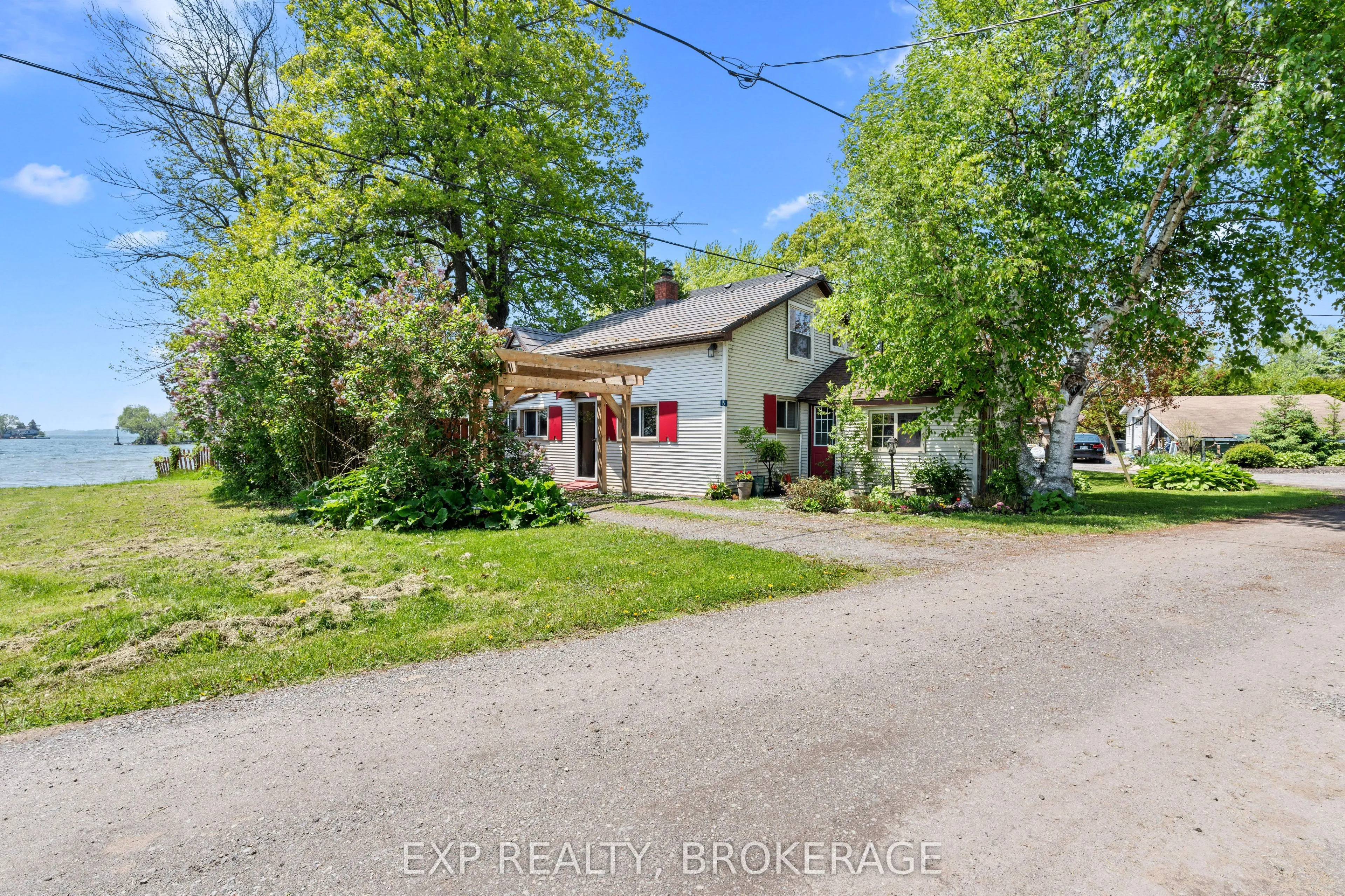 15 STURTIVANS Lane, ON K0E 1L0