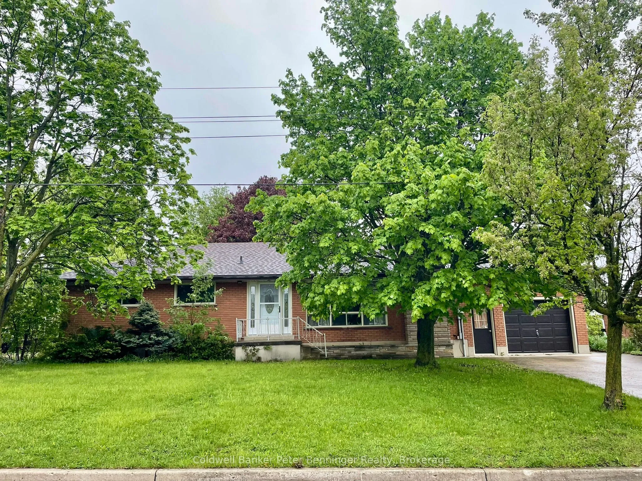 11 Park Street, ON N0G 2V0