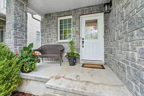 1482 Albany Drive, ON K7P 0B8