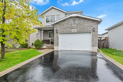 1482 Albany Drive, ON K7P 0B8