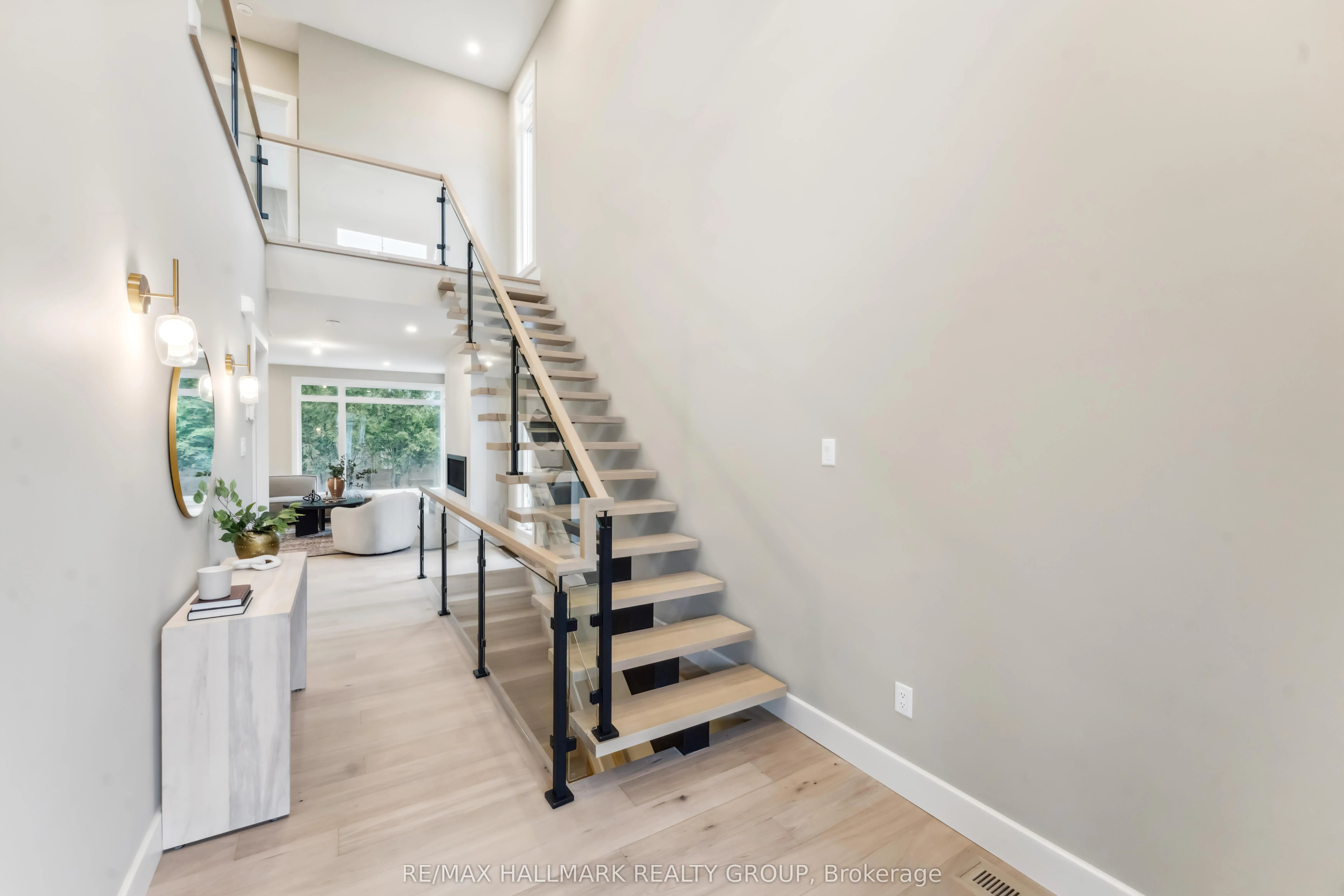108 Theberge Private, ON K2G 4T1