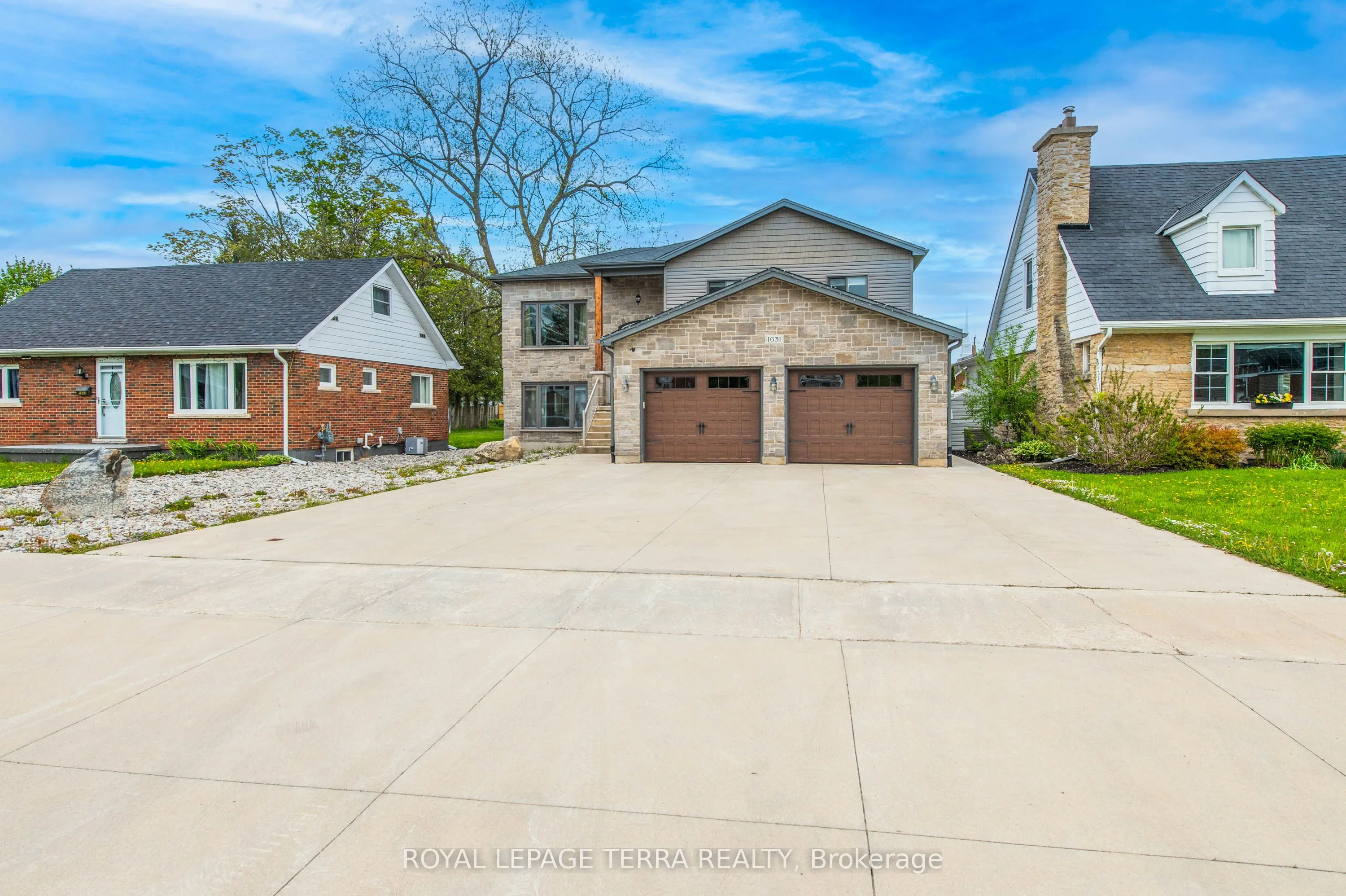 1631 8th Avenue, ON N4K 3B8