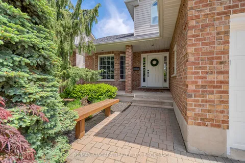 7955 HARVEST Crescent, ON L2H 3G7