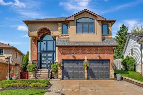 130 Napoli Drive, ON L9C 6X2