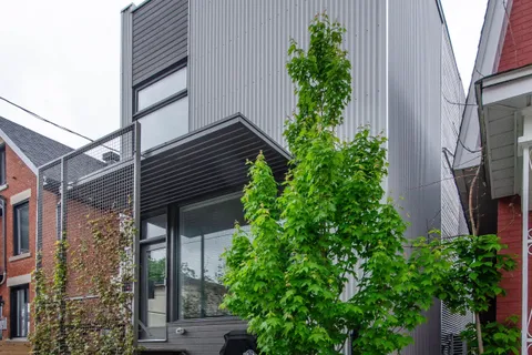 123-125 Carruthers Avenue, ON K1Y 1N4