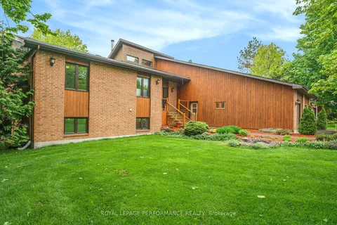 2411 Overdale Drive, ON K4C 1B8