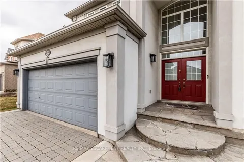 8 Hackney Court, ON L9K 1M3