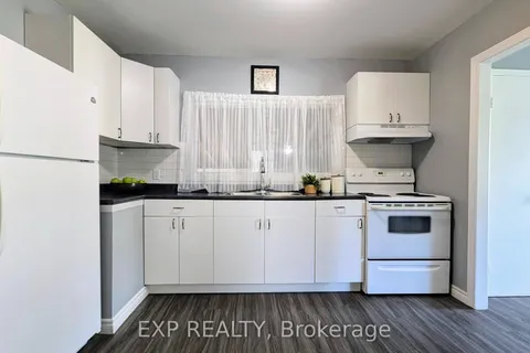 42 Larch Street, ON K0L 1M0