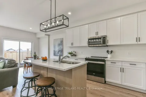 6713 HAYWARD Drive, ON N6P 0H7