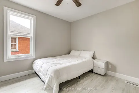 59 Brock Street, ON N4G 2A4