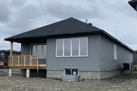 1199 BRONZE Avenue, ON K4K 0M9