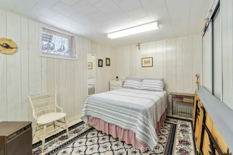 5 Fairway Crescent, ON K6V 3V1