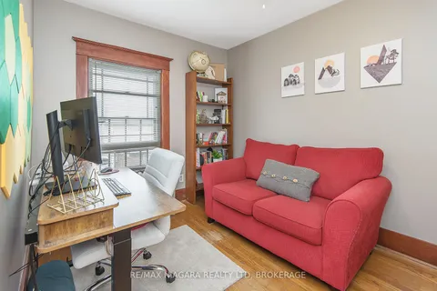 257 Sugarloaf Street, ON L3K 2P1
