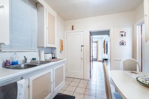 204 Emerald Street, ON L8L 5K8