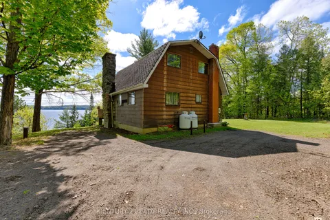 1044 Beachs Lane, ON K0J 1H0