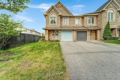 102 Southpointe Avenue, ON K2J 4T5
