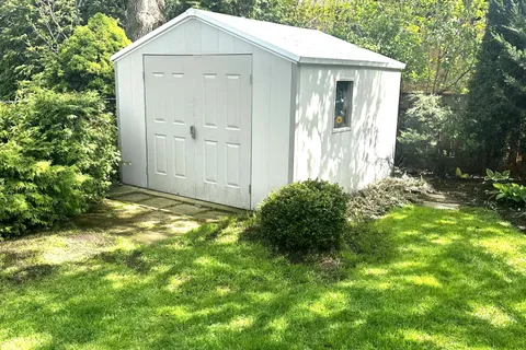 525 4th A Street, ON N4K 6A4