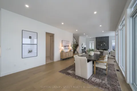 559 Creekview Chase, ON N6G 3X9