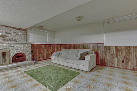 22 MURIEL Crescent, ON N6E 2K5