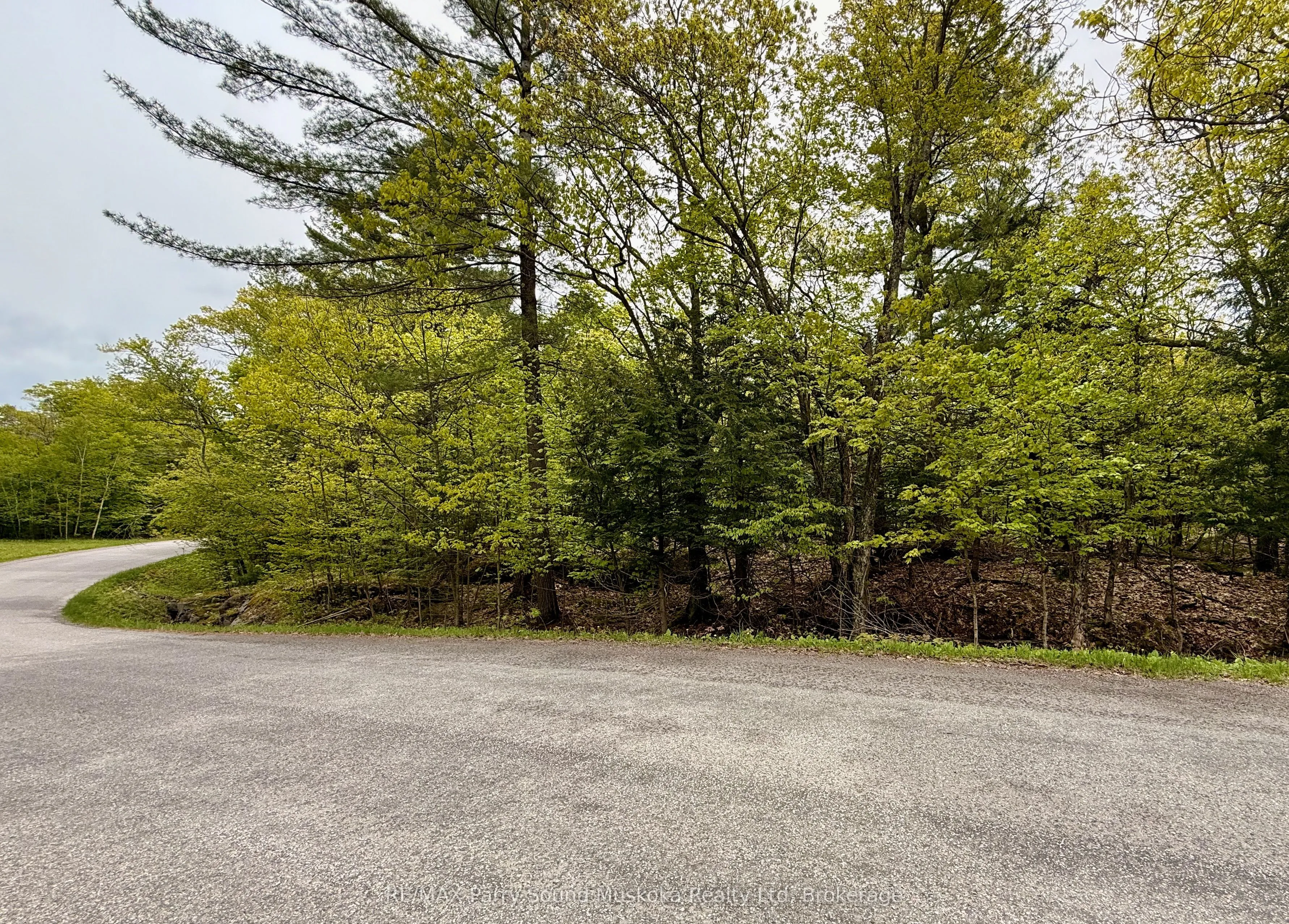 13 Harrison Landing Road, ON P0G 1G0