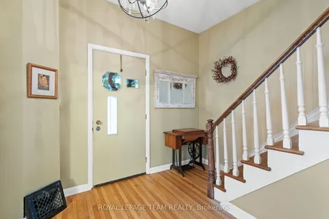82 Lake Avenue, ON K7C 1K8