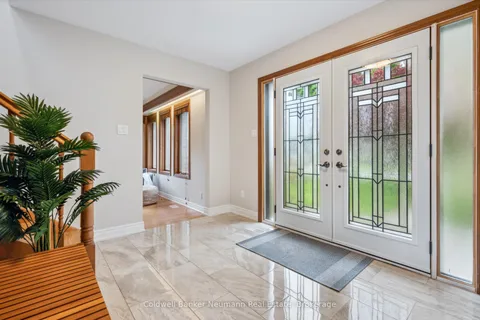 15 Hands Drive, Guelph, ON N1G 3E6