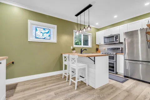 6 Stinson Avenue, ON N3T 1X1