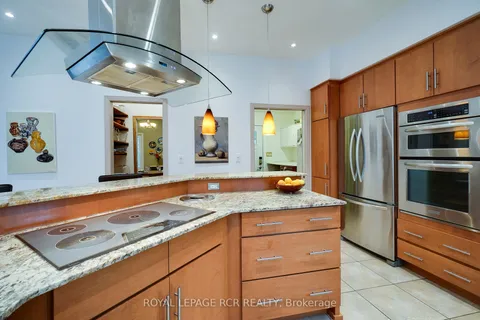 5823 Eighth Line, ON N0B 1Z0