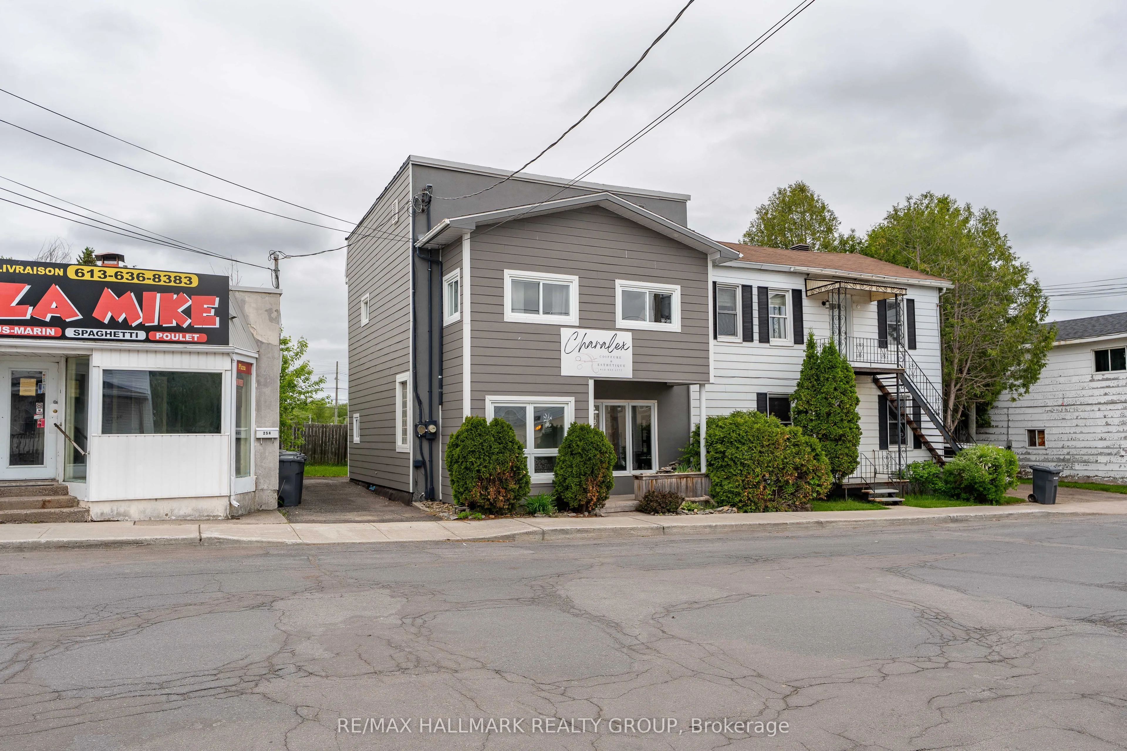 240 James Street, ON K6A 1S8