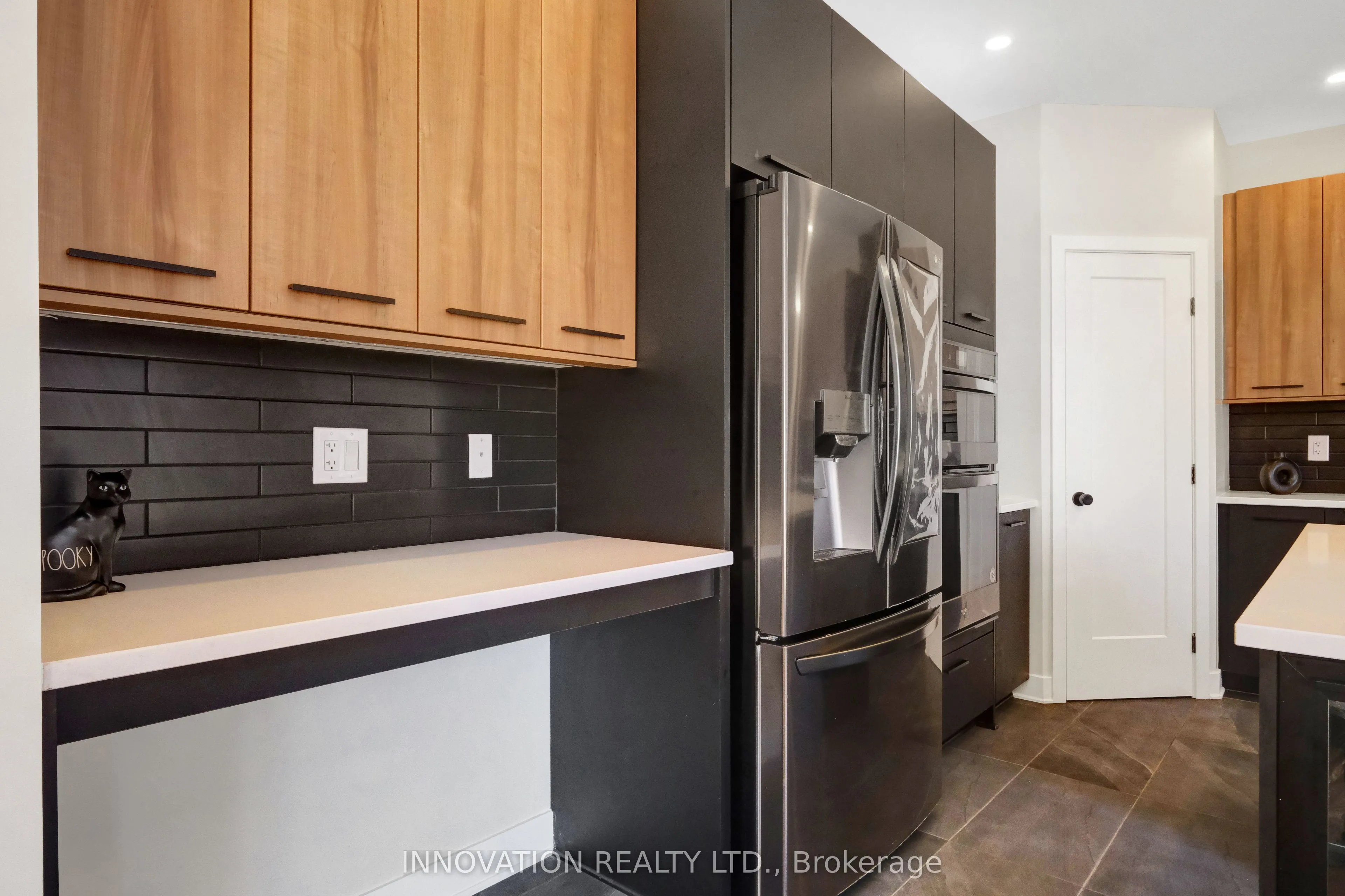 429 Fernside Street, ON K2T 0L2