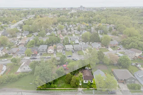 12 Bailey Street, ON L2S 1J4