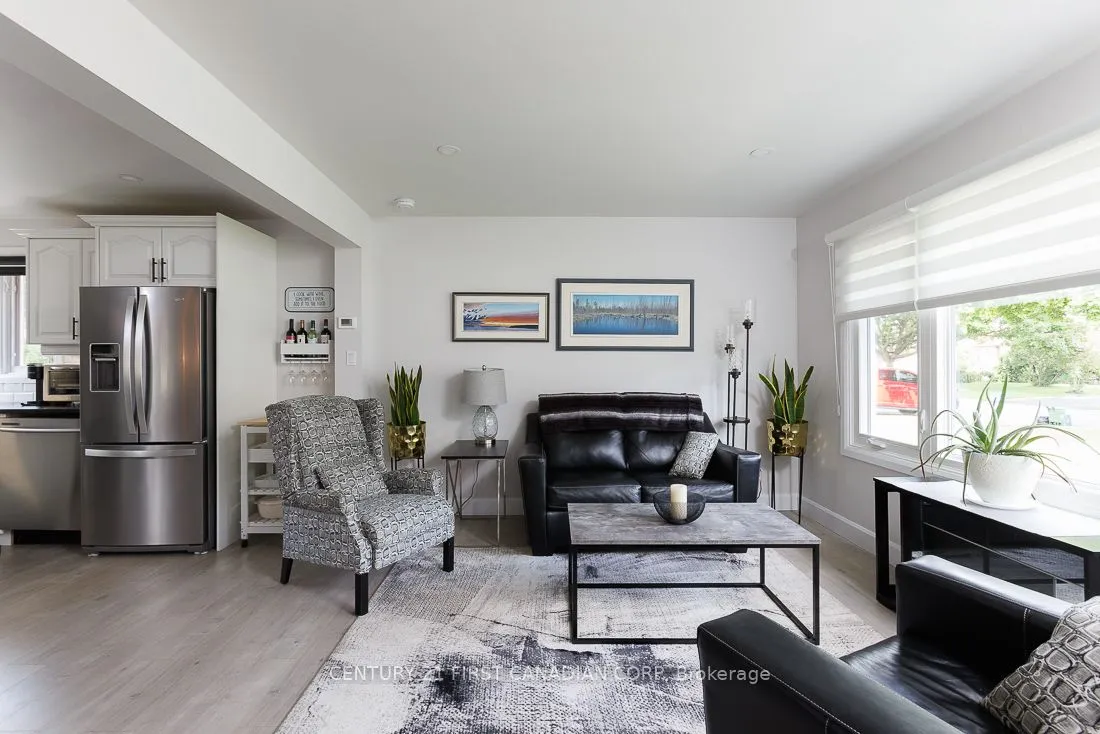 82 Queenston Crescent, ON N5W 1N6