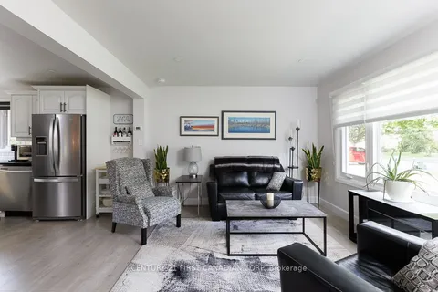 82 Queenston Crescent, ON N5W 1N6