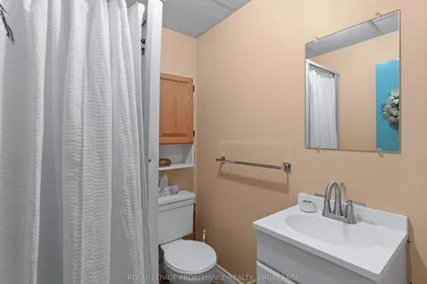 103 Elmwood Drive, ON K7G 3A5
