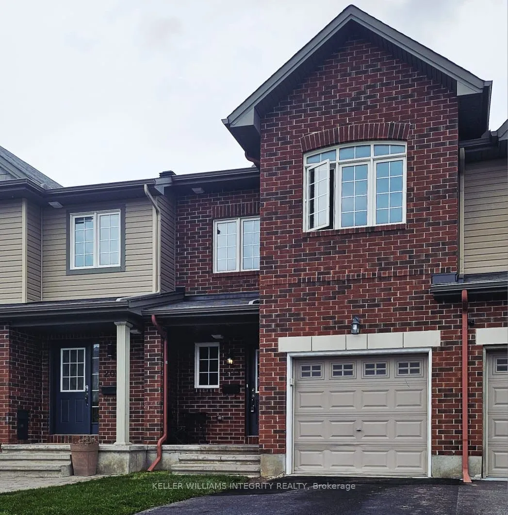 203 Kingswell Street, ON K1T 0L1