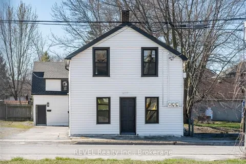 129 Durham Street, ON L3K 1E1