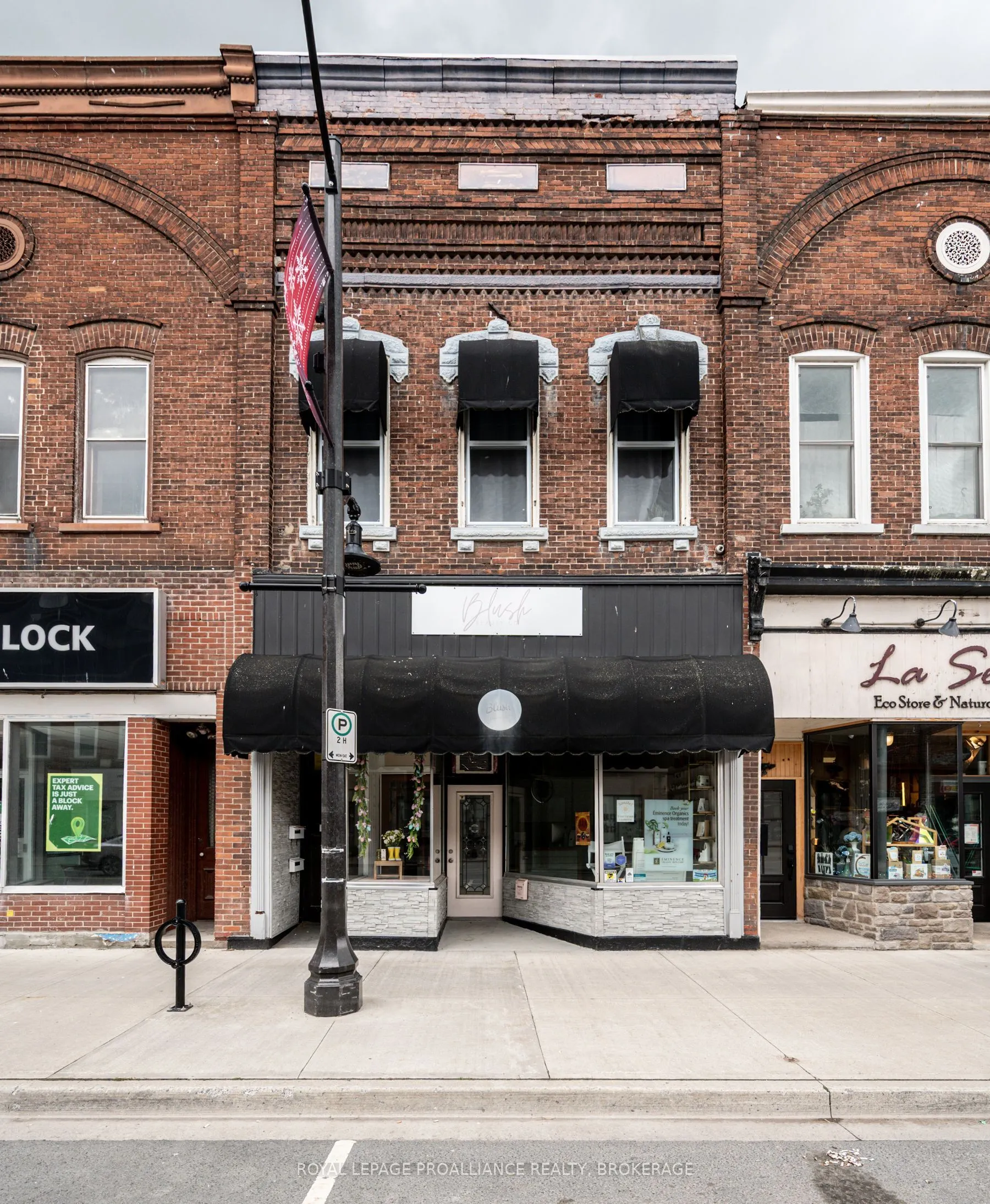 48 Dundas Street, ON K7R 1H8