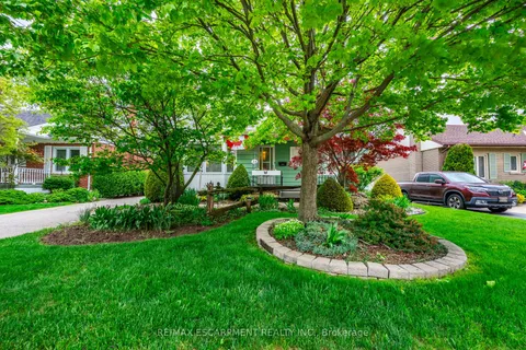35 Kemp Drive, ON L9H 2N1