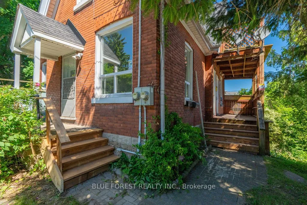 42 Terrace Street, ON N5Z 2X4